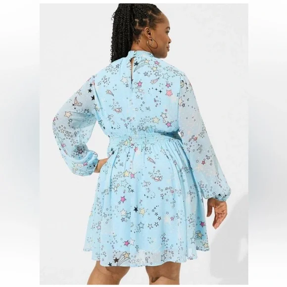 963. Large -TORRID Mini Clipdot Mock Neck Chiffon Skater Dress NEW $86 msrp - Picture 2 of 5